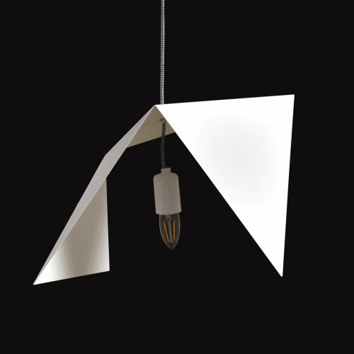 Nowoczesny metalowy żyrandol BIRD 7 w bieli, idealny do salonu