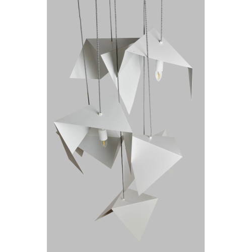 Nowoczesny metalowy żyrandol BIRD 7 w bieli, idealny do salonu