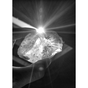 Żyrandol GENIUS 4 z kryształu górskiego, organiczny, z podświetleniem LED