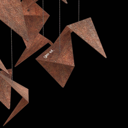 Nowoczesny metalowy żyrandol FINE o geometryczno-organicznej formie, rdzawy