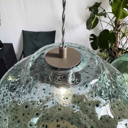 Szklany żyrandol AQUA z turkusowymi kloszami, idealny do jadalni